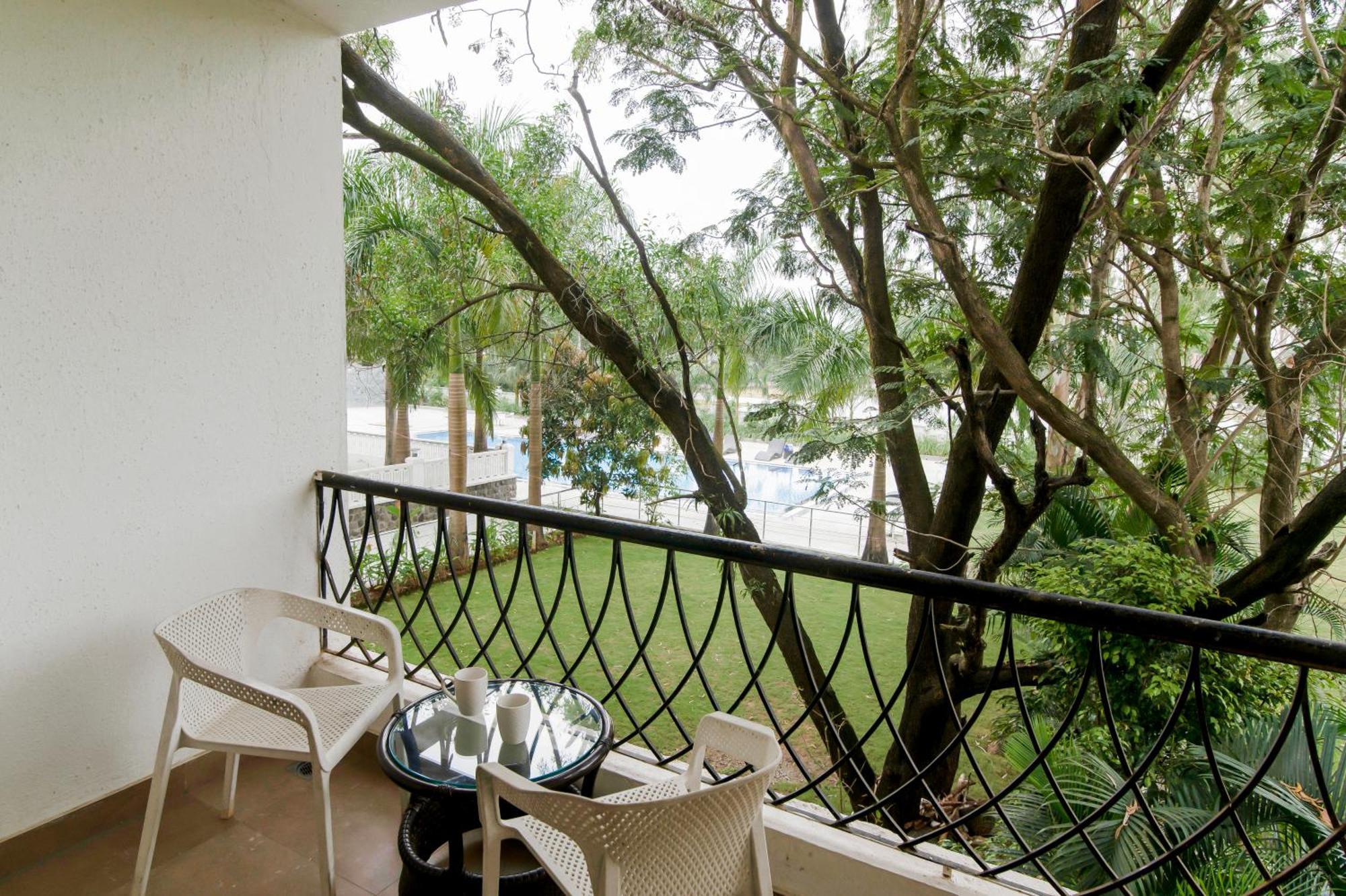 Hotel Sterling Stolen Heaven Lonavala Habitación foto