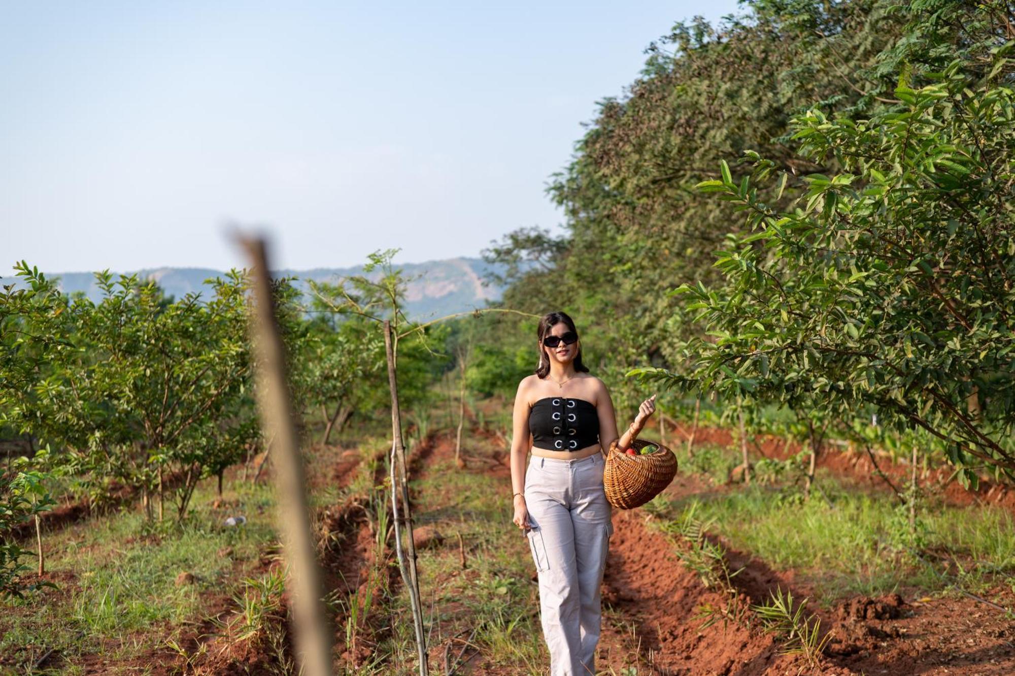 Hotel Sterling Stolen Heaven Lonavala Exterior foto